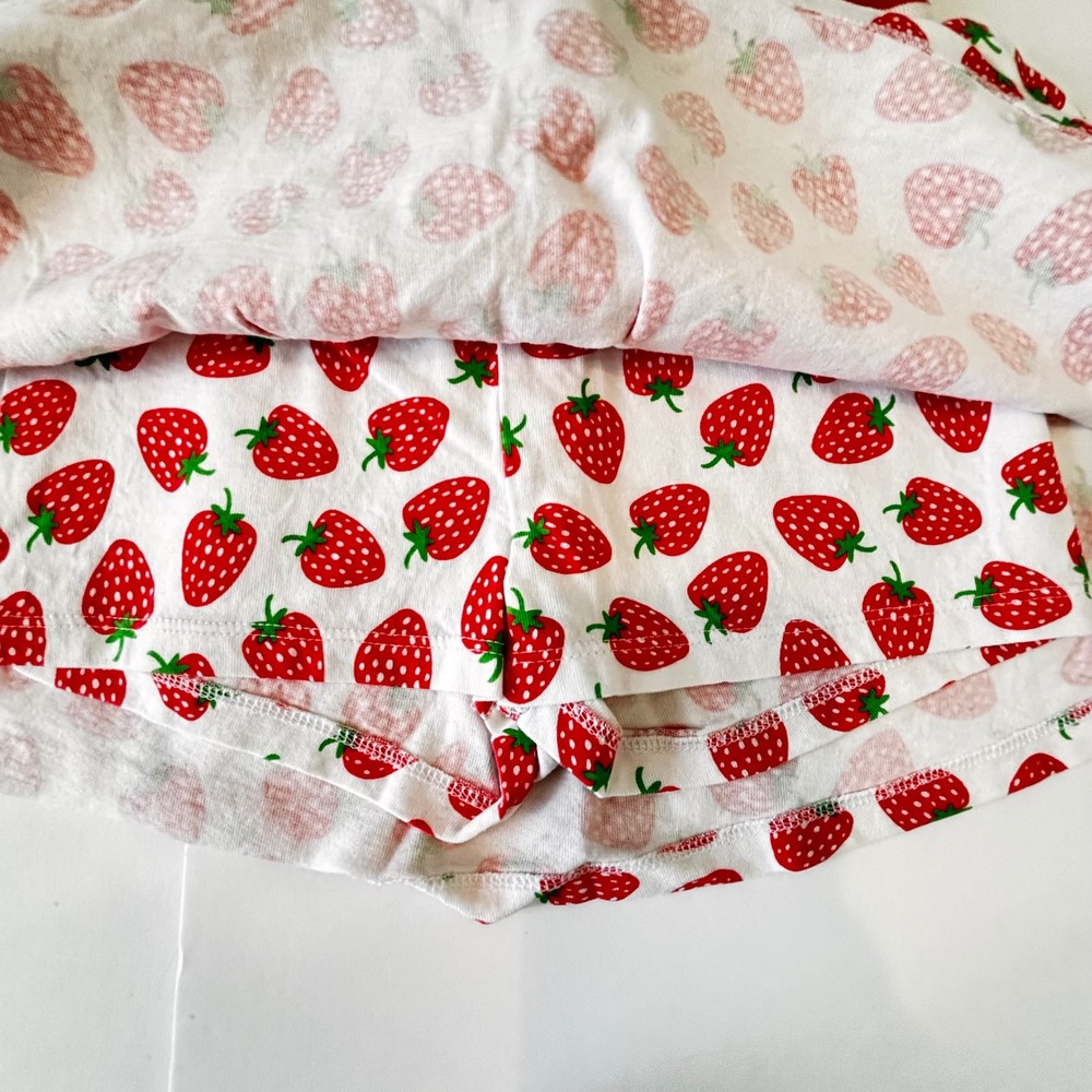 Mini Boden Girls Cotton Skort Strawberry Print Size 4 5 Excellent! - Picture 3 of 9